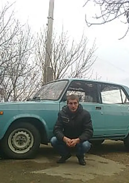 Я Вовка, 29, из Курганинска, ищу знакомства на одну ночь