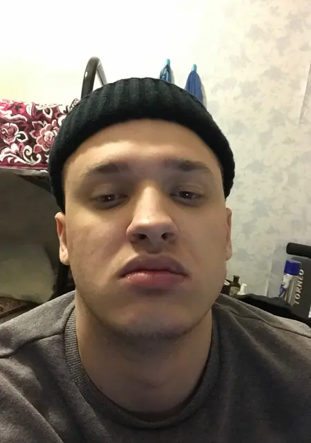 Илья из Нижнего Тагила, мне 27, познакомлюсь без обязательств