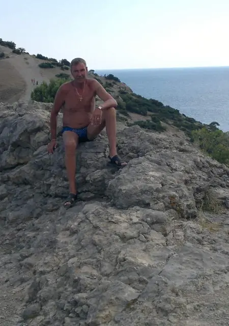 Сергей из Кургана, ищу на сайте знакомства на одну ночь