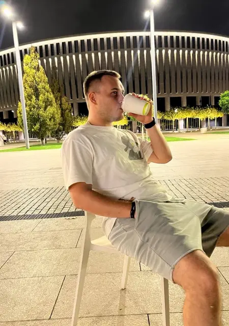 Кирилл из Саратова, ищу на сайте постоянные отношения