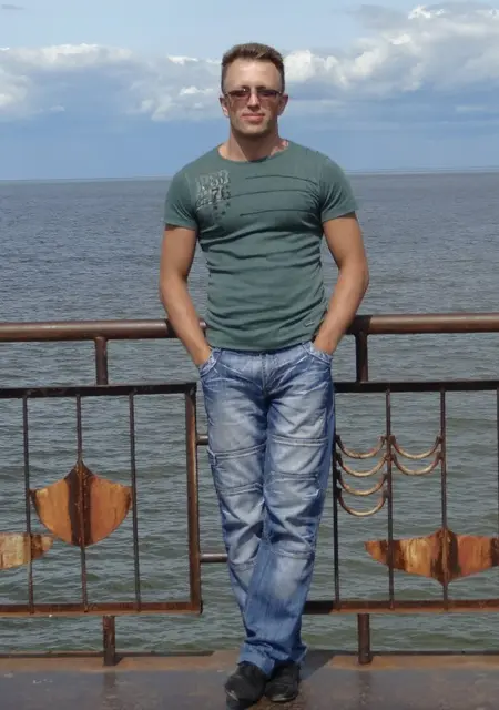 Я Vladimir, 47, знакомлюсь без обязательств в Череповце