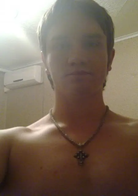 Я Tema, 36, из Пятигорска, ищу знакомство для постоянных отношений