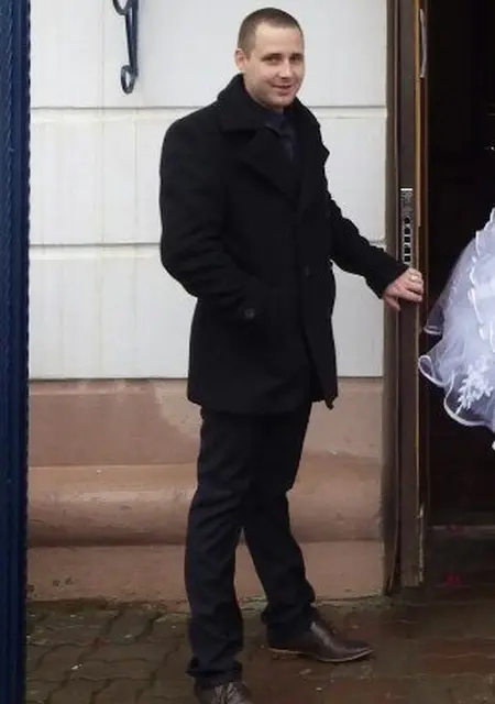 Денис из Новомосковска, ищу на сайте вирта