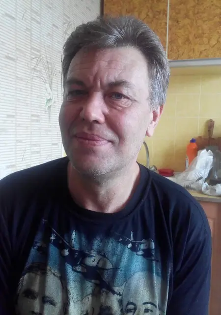 Я Андрей, 64, знакомлюсь на одну ночь в Лучегорске