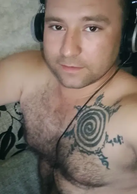 Я Максим, 30, из Арзамаса, ищу знакомство для дружбы