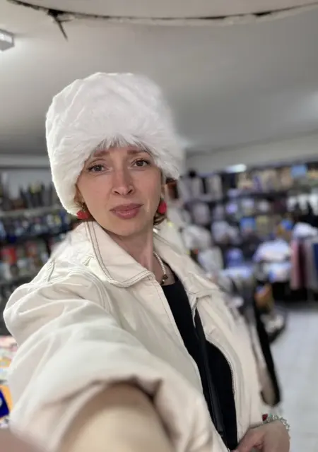 Я Ирина, 43, из Москвы, ищу знакомство для постоянных отношений