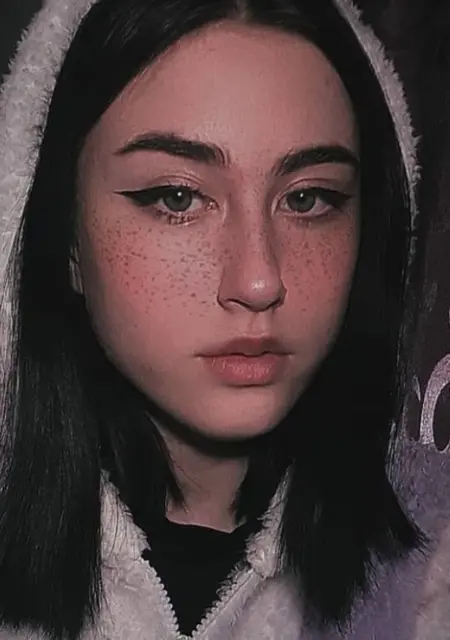 Я Лера, 23, знакомлюсь на одну ночь в Туле