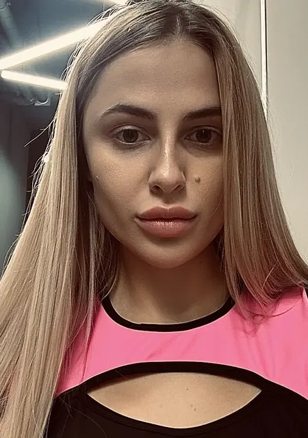 Кристина из Сочи, ищу на сайте знакомства без обязательств