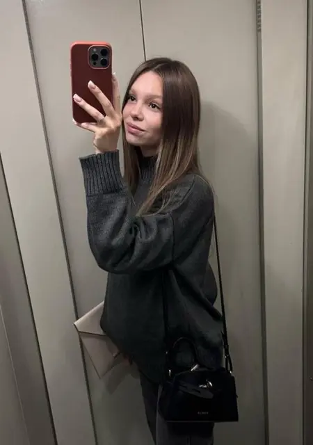 Я Настя, 24, из Уфы, ищу знакомство для совместных путешествий