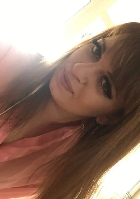 Я Олечка, 29, из Санкт-Петербурга, ищу знакомства без обязательств
