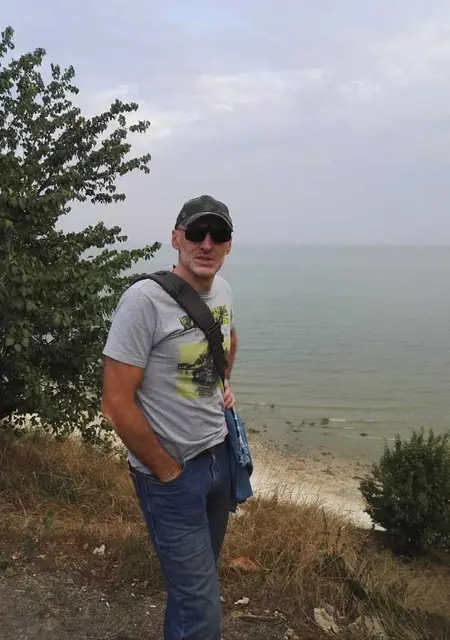 Иван из Таганрога, ищу на сайте знакомства без обязательств