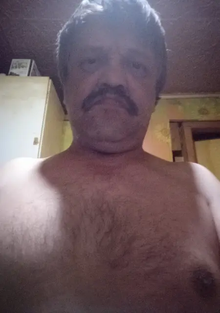 Василий из Кыштыма, ищу на сайте знакомства без обязательств