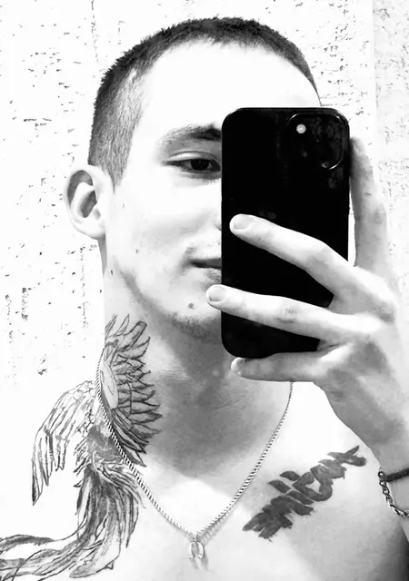 Я Roman, 20, знакомлюсь на одну ночь в Хабаровске