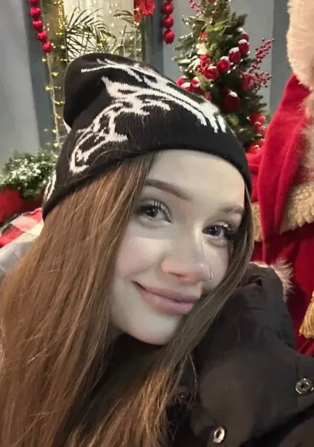 Я Варюша, 19, из Москвы, ищу знакомство для общения