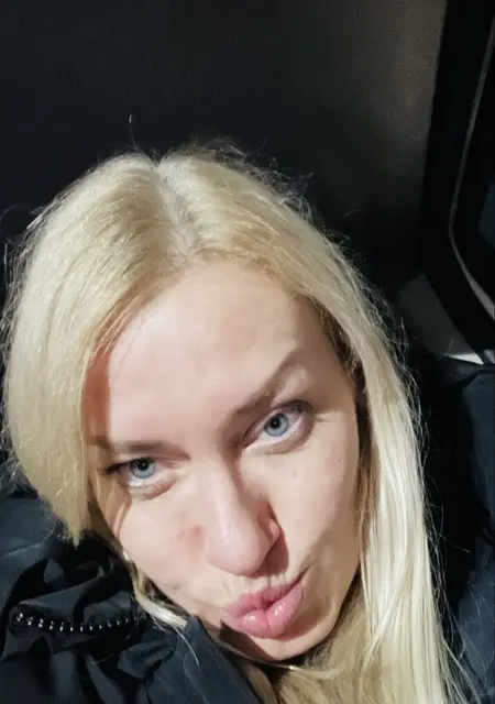 Валерия из Санкт-Петербурга, ищу на сайте приятное времяпровождение