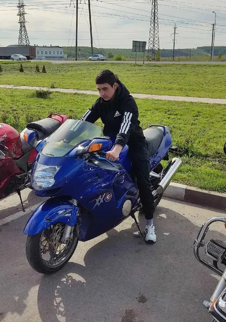 Алексей из Губкина, ищу на сайте знакомства на одну ночь