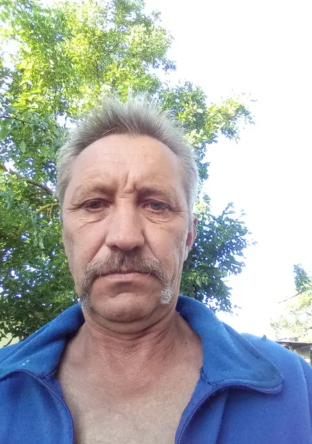 Я Владимир, 50, из Изобильного, ищу знакомства без обязательств