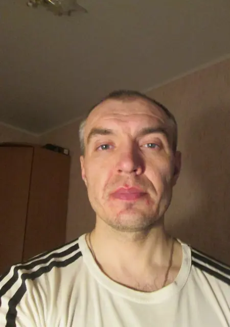 Я Alexei, 25, из Ачинска, ищу знакомства без обязательств