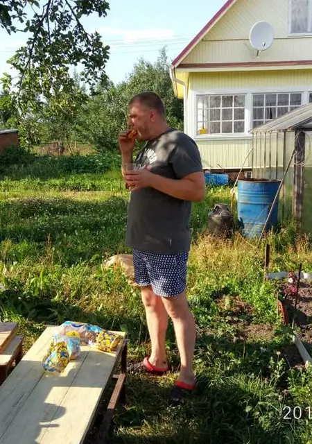 Я Okk, 40, знакомлюсь на одну ночь в Петродворце