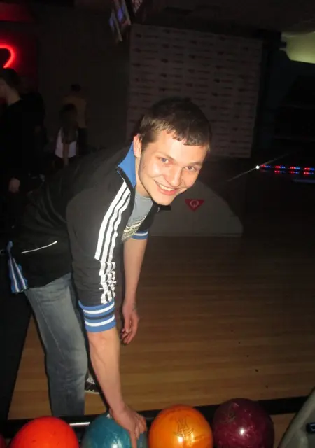 Рома из Ровно, ищу на сайте знакомства на одну ночь