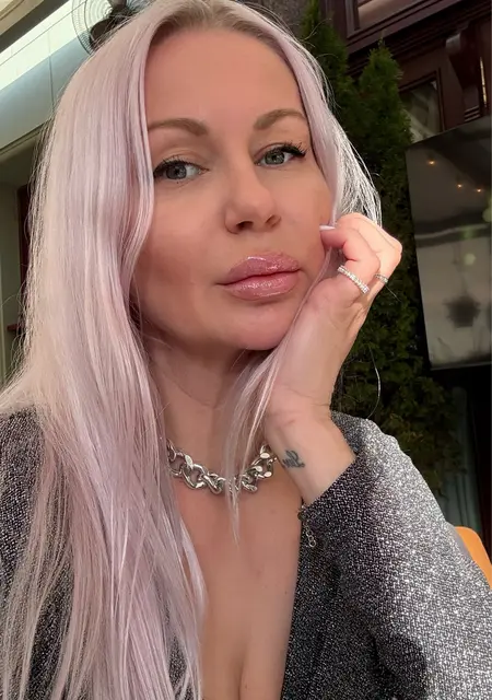 Я Evgenia, 42, знакомлюсь без обязательств в Москве