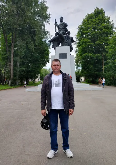 Я Дмитрий, 46, из Удомли, ищу знакомство для совместных путешествий