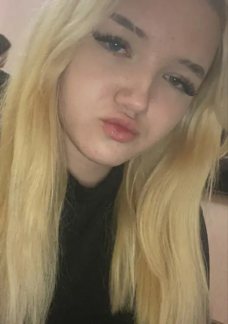 Я Виктория, 21, знакомлюсь на одну ночь в Казани