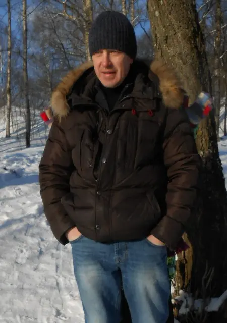 Я Егор, 47, из Смоленска, ищу знакомство для постоянных отношений