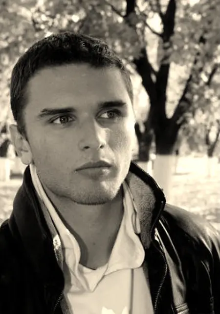 Я Роман, 30, знакомлюсь для общения в Армавире