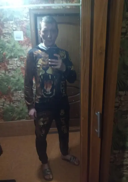 Я Евген, 44, из Смоленска, ищу знакомства без обязательств