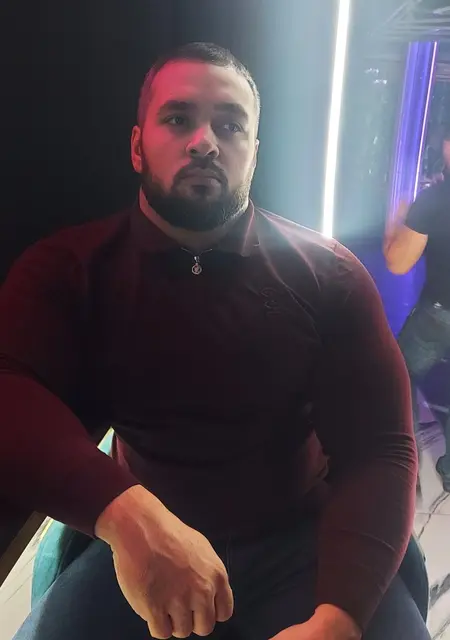 Я Daniel, 31, из Смоленска, ищу знакомства без обязательств