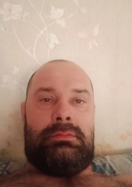 Я Денис, 44, из Отрадного, ищу знакомства без обязательств
