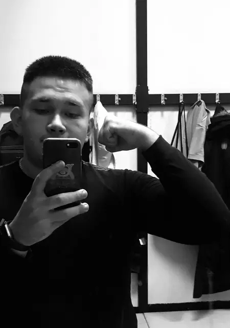 Я Тимур, 21, знакомлюсь без обязательств в Арзамасе