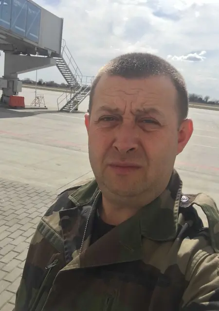 Andrian з Конотопа, шукаю на сайті знайомства без зобов'язань