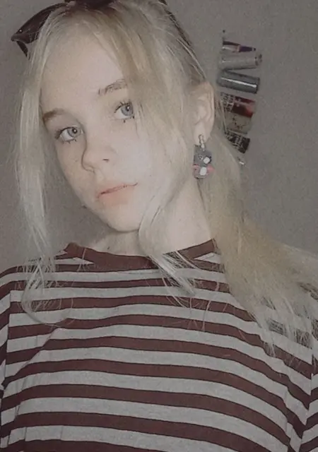 Машка из Ульяновска, мне 20, познакомлюсь для общения