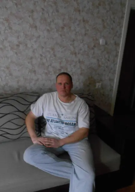 Я Андрей, 42, знакомлюсь для постоянных отношений в Орле