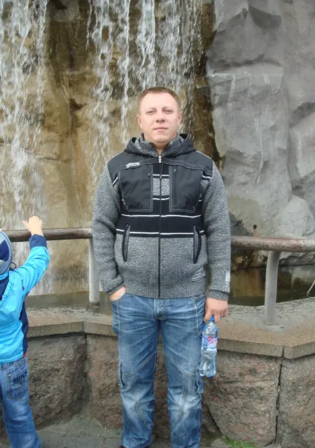 Sanek из Чехова, ищу на сайте знакомства на одну ночь