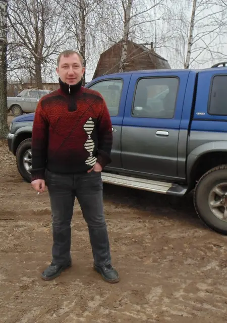 Я Слава, 38, из Жлобина, ищу знакомство для приятного времяпровождения