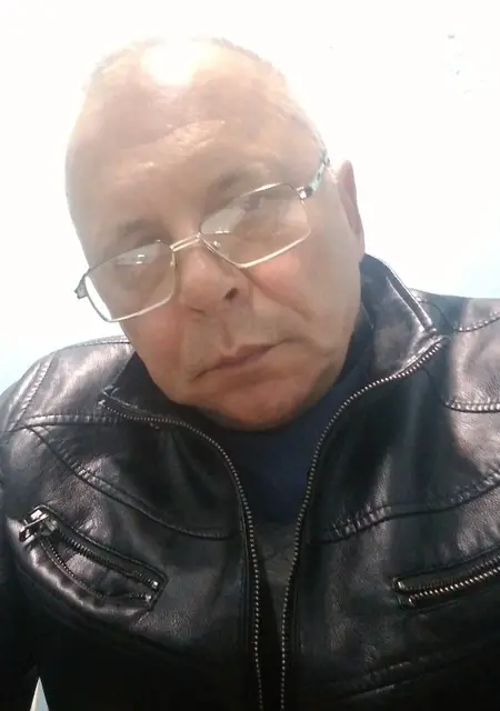 Я Vic, 53, знакомлюсь без обязательств в Воткинске