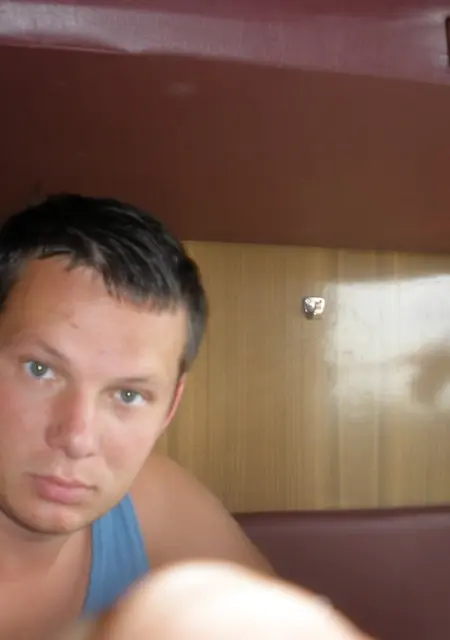 Я Игорь, 41, из Смоленска, ищу знакомство для приятного времяпровождения