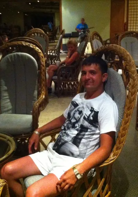 Я Антон, 36, знакомлюсь для общения в Клине