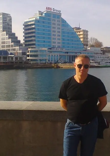 Андрей из Херсона, мне 54, познакомлюсь на одну ночь