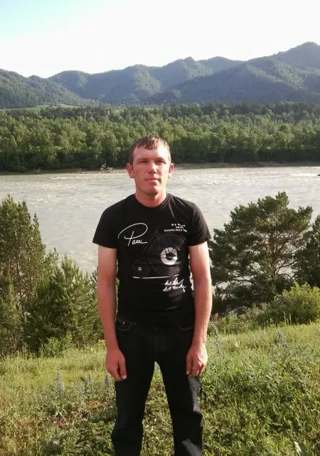 Я Лекс, 38, из Горно-Алтайска, ищу знакомства без обязательств