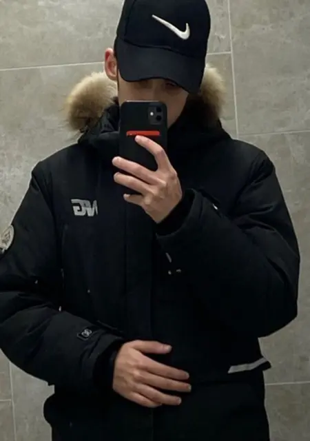 Я Максим, 18, из Кирова, ищу знакомство для дружбы