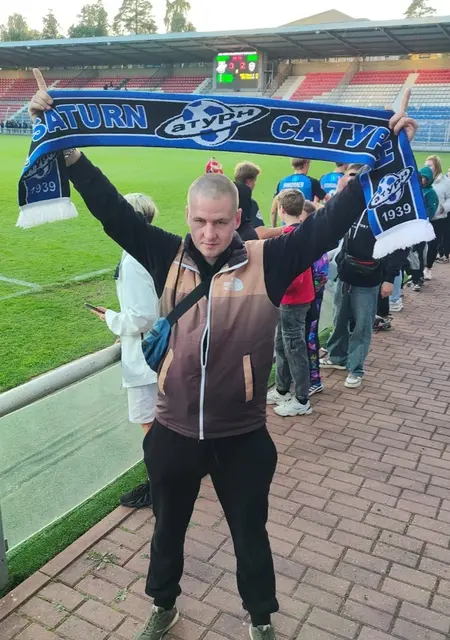 Денчик из Краскова, мне 35, познакомлюсь для общения