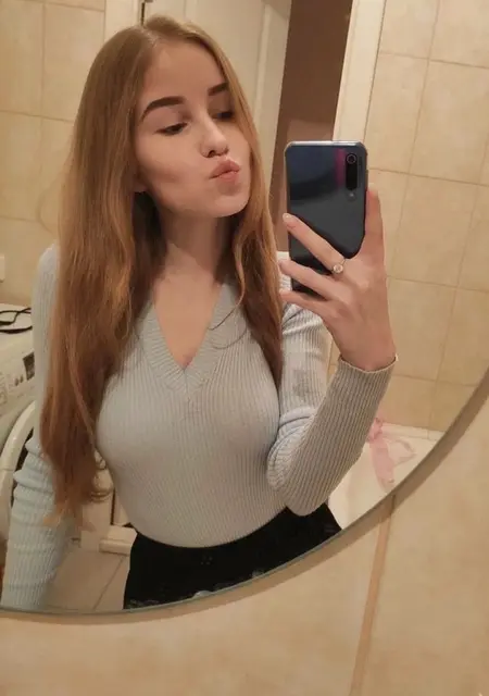 Я Элли, 20, из Уфы, ищу знакомство для вирта