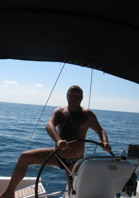 Alikk из Ельца, ищу на сайте знакомства на одну ночь