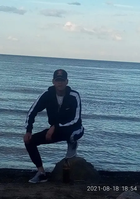 Алексей из Барановичей, ищу на сайте знакомства без обязательств