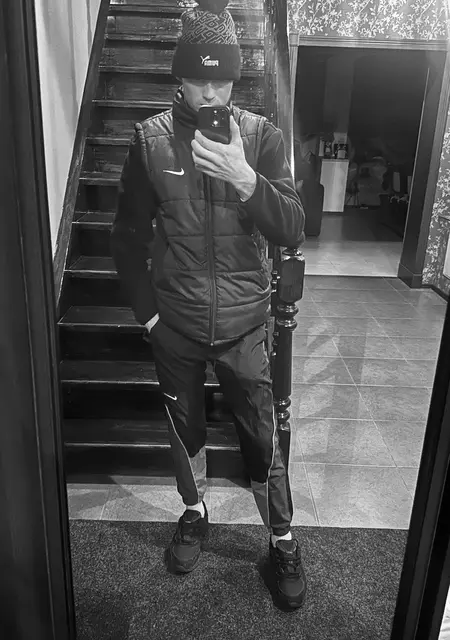 Я Макар, 23, из Благовещенска, ищу знакомства без обязательств