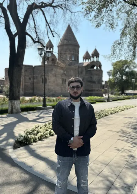 Я Анд, 25, из Щербинки, ищу знакомство для постоянных отношений